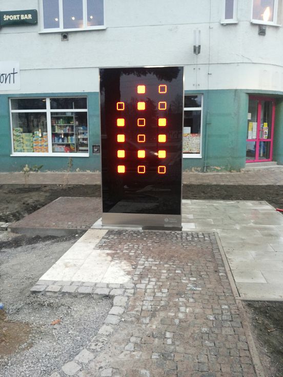 Te le tudod olvasni erről a köztéri óráról, hogy mennyi az idő?