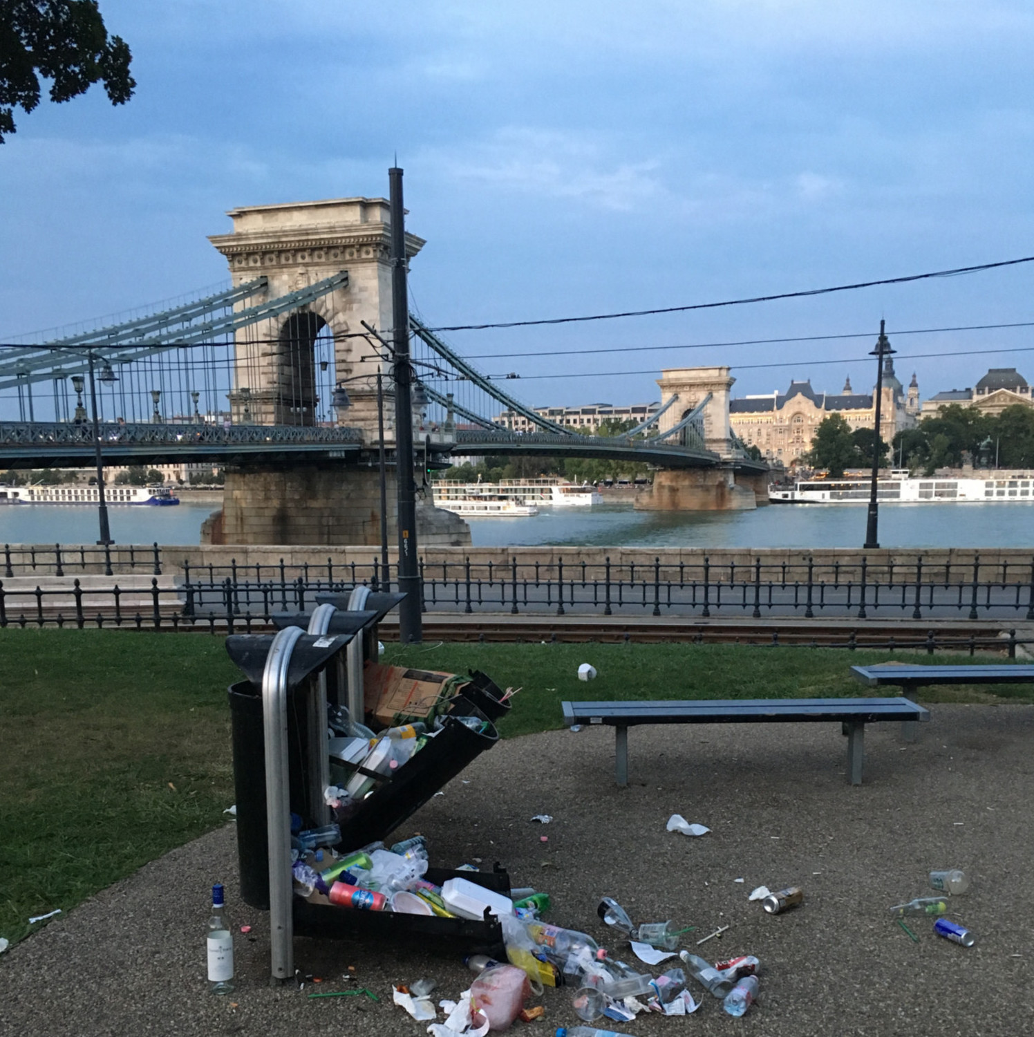 A közúti problémák és a szemét zavarják a legjobban a budapestieket