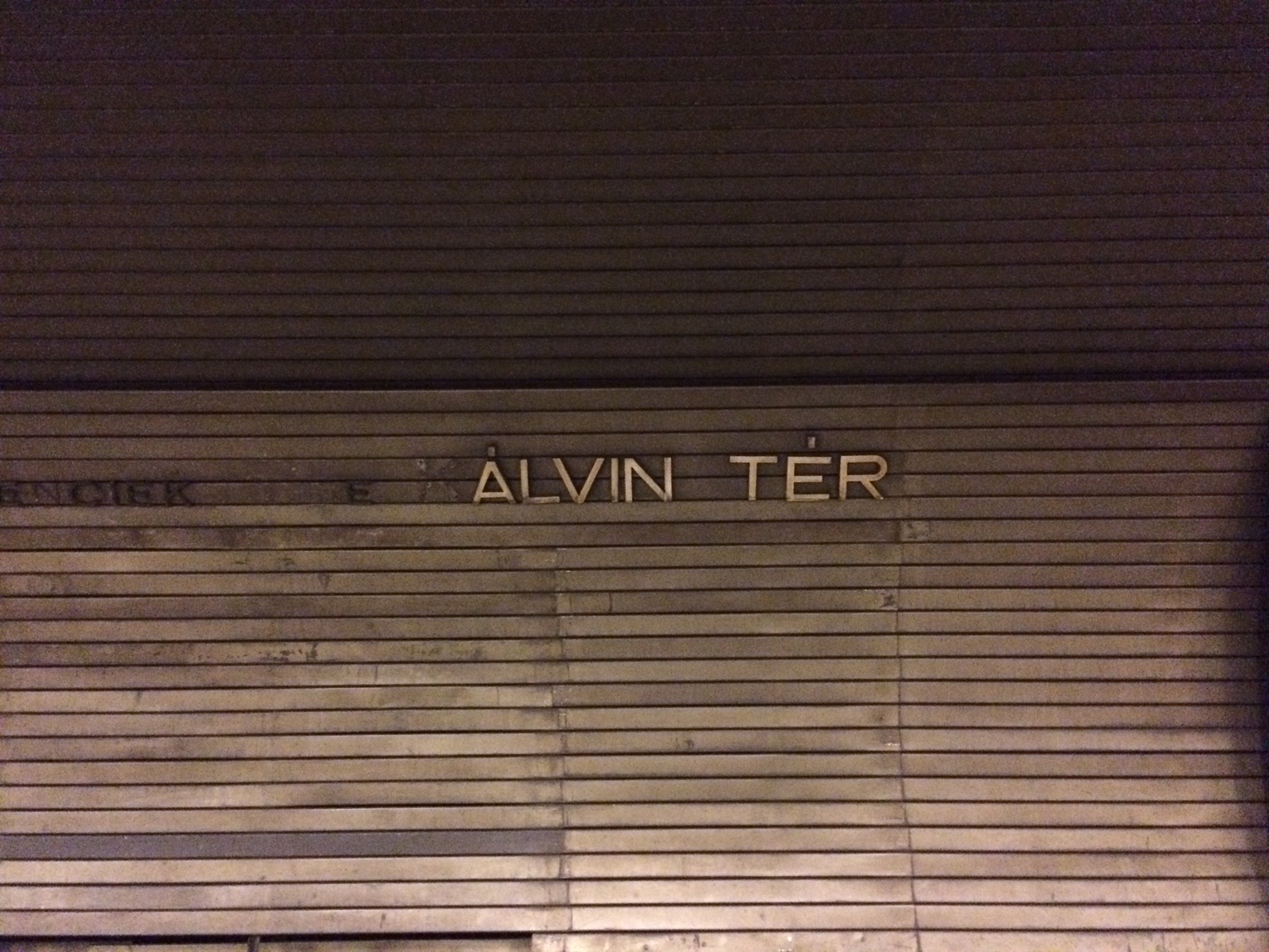 Kálvin tér metrómegálló - Fotó: Le Marietta