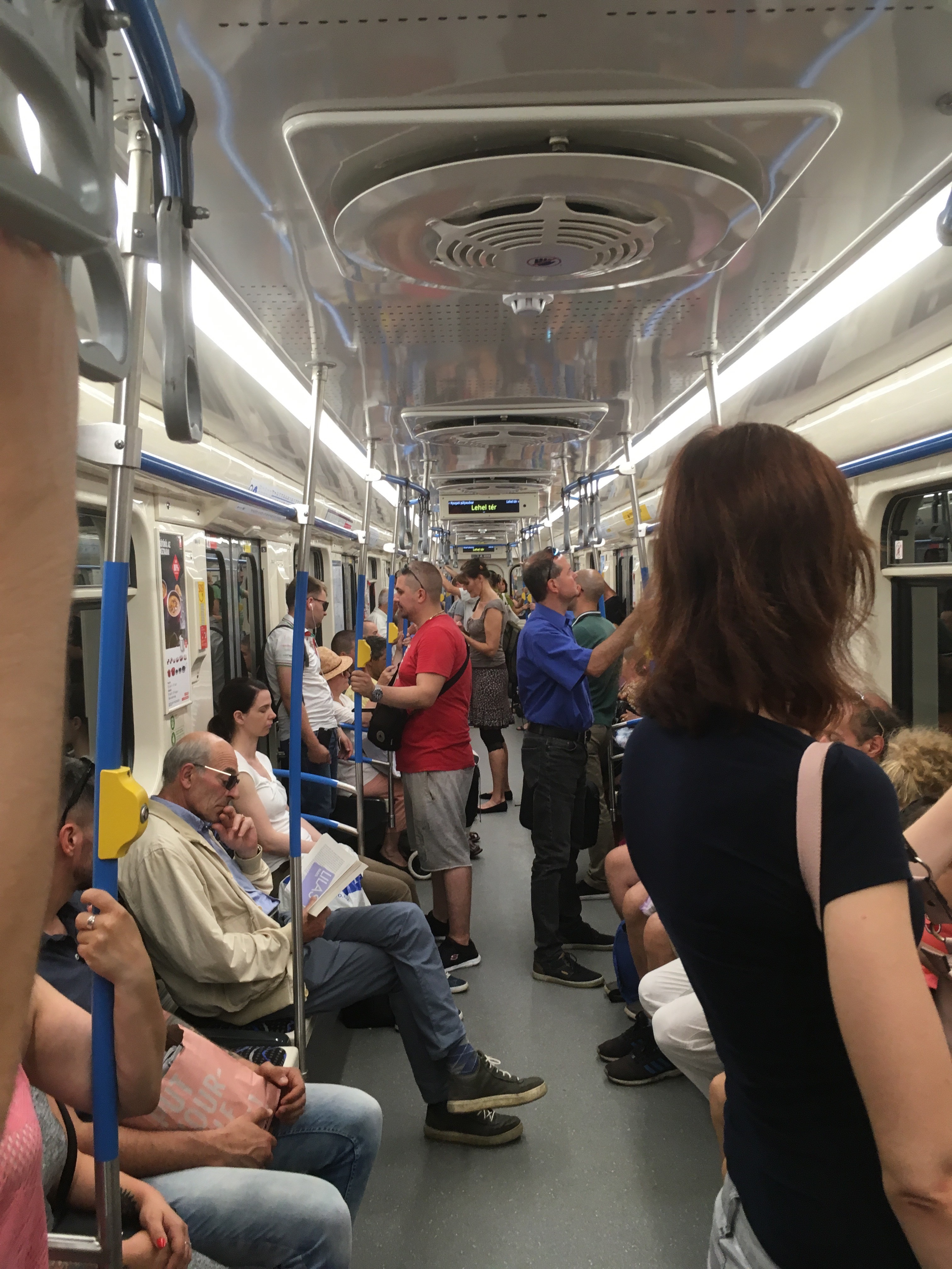 A hármas metrón is elérhető a szauna szolgáltatás.