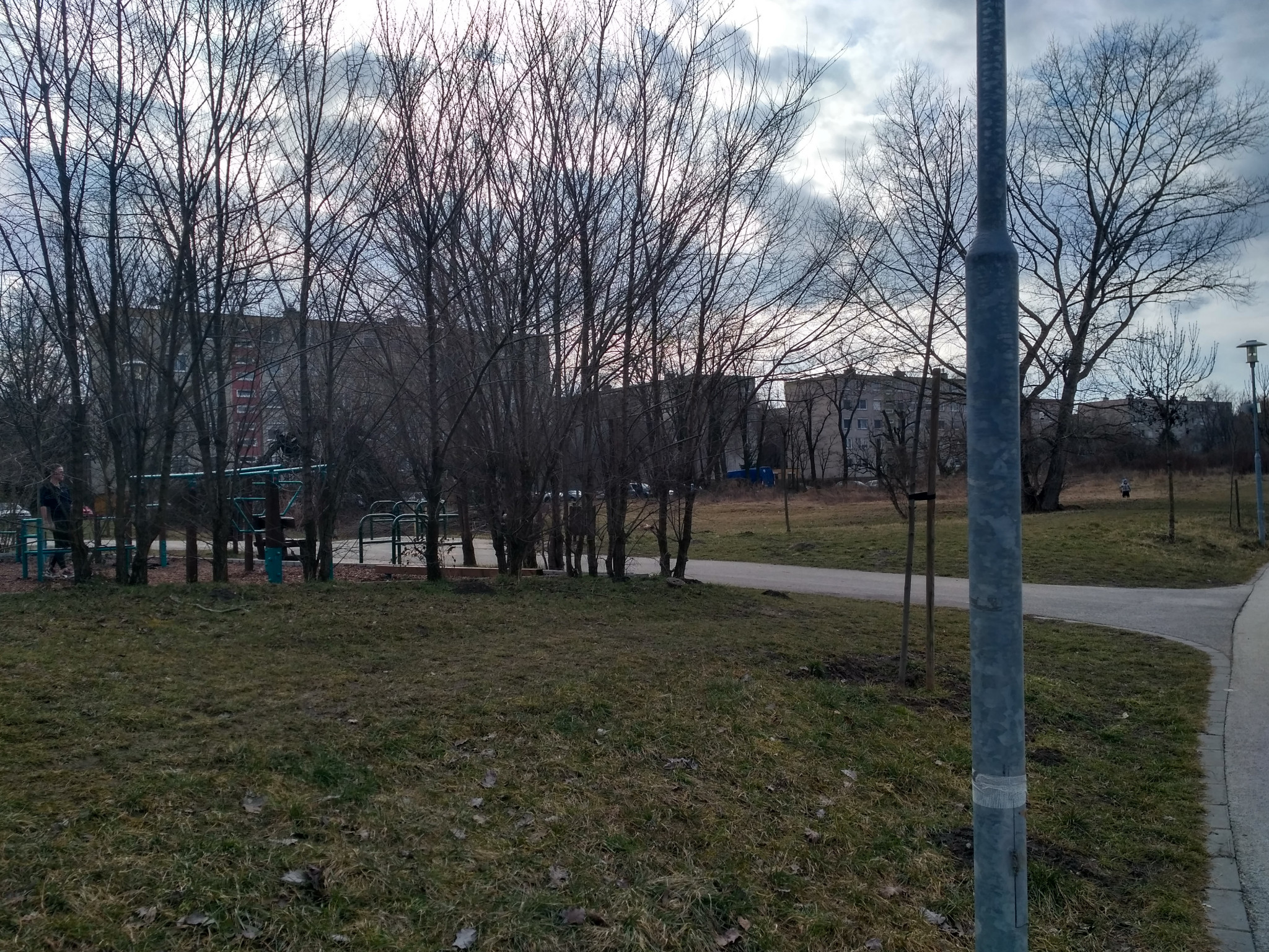 A Járókelőre érkezett kondiparkos panaszok sokáig megoldatlanul maradnak.