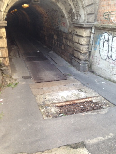 A Podmaniczky és Szabolcs utca közötti alagút, 2015. június 2. jarokelo.hu/5740